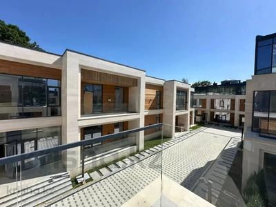 10-комнатная квартира · 565.5 м² · 1/3 этаж, мкр Юбилейный, Керей-Жанибек хандар 103б за ~ 1.2 млрд ₸ в Алматы, Медеуский р-н
