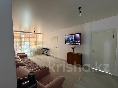 3-бөлмелі пәтер · 70 м² · 10/12 қабат, мкр Акбулак, Дарабоз 1-83, бағасы: 37.5 млн ₸ в Алматы, Алатауский р-н