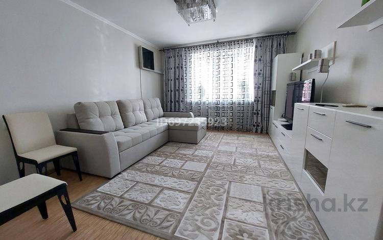 3-комнатная квартира · 75 м² · 2/5 этаж, мкр Кунаева 62 — Загса за 30 000 〒 в Уральске — фото 2