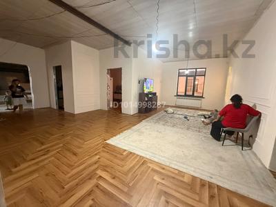 Часть дома · 6 комнат · 300 м² · 5 сот., Абдирова 52 — Сыпатаев 63 за 60 млн ₸ в Аскара Токпанова (Казцик)
