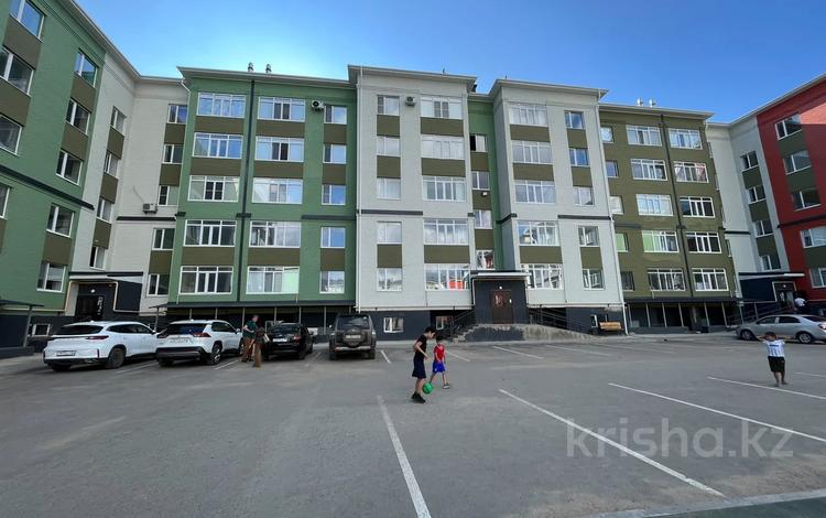 1-бөлмелі пәтер · 39 м² · 4/5 қабат, мкр. Алтын орда, микрорайон Батыс-2, бағасы: 12 млн ₸ в Актобе — фото 2