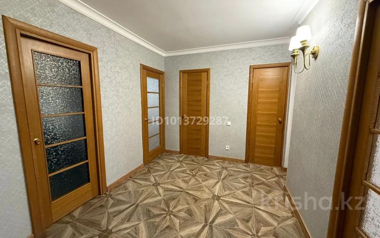 3-бөлмелі пәтер · 60.2 м² · 3/5 қабат, Абылай хана 12/1, бағасы: 32 млн ₸ в Астане, Алматы р-н — фото 2