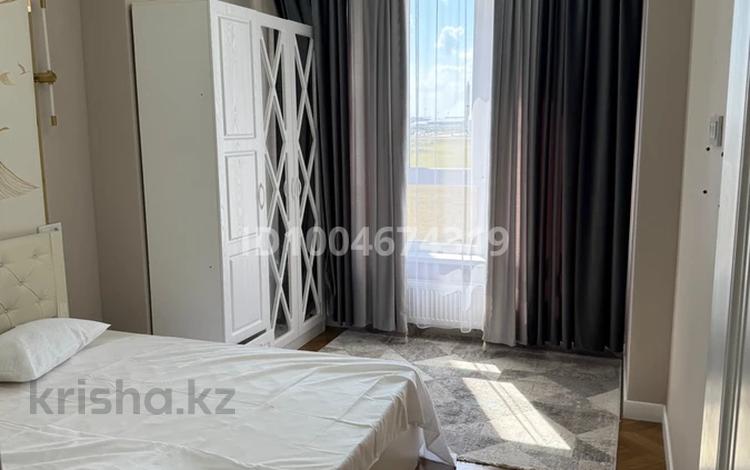3-бөлмелі пәтер · 90 м², Туран 83/1, бағасы: 25 000 ₸ в Астане, Нура р-н — фото 17