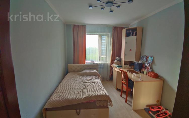 4-бөлмелі пәтер · 80 м² · 4/9 қабат, Юго-Восток ш/а., Язева 3, бағасы: 29.5 млн ₸ в Караганде, Казыбек би р-н — фото 3