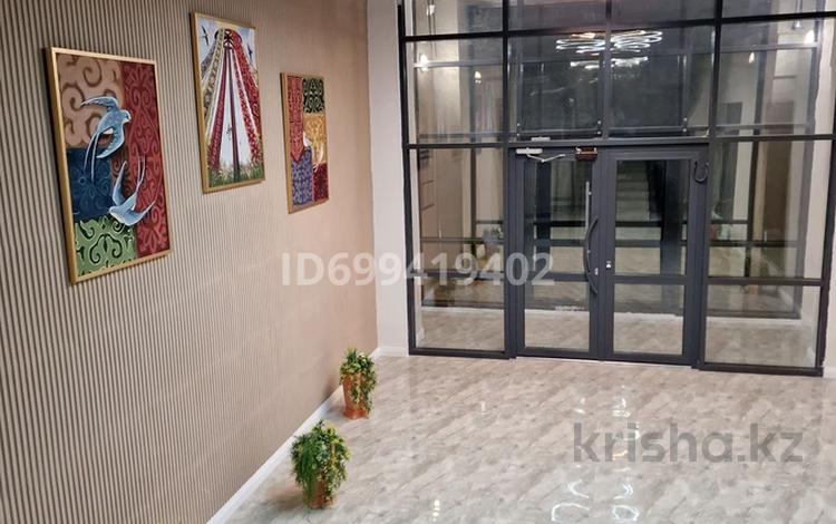 4-бөлмелі пәтер · 145 м² · 6/8 қабат, мкр Нурсая, Абулхаир Хана 41/1, бағасы: 80 млн ₸ в Атырау — фото 31