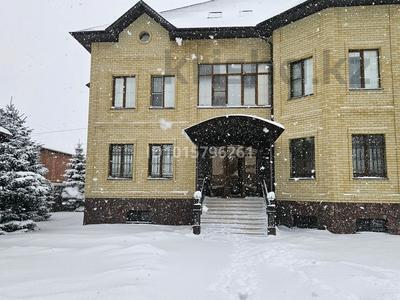 Отдельный дом · 8 комнат · 1000 м² · 1500 сот., Сазда-4, Г.Жубанова 100 — Триатлон парк за 2.5 млн ₸ в Актобе