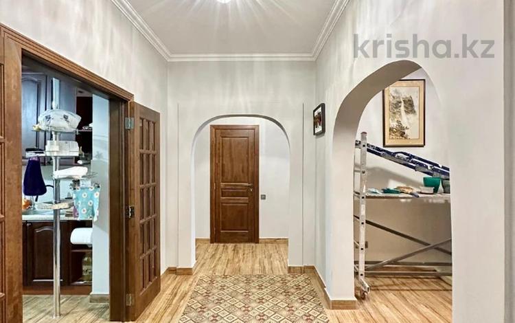 3-комнатная квартира · 102 м² · 2 этаж, мкр Аксай-4 14 за 69 млн ₸ в Алматы, Ауэзовский р-н — фото 6