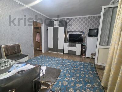 1-бөлмелі пәтер · 36 м² · 4/5 қабат, Алдабергенова 68, бағасы: 12.5 млн ₸ в Талдыкоргане, мкр Жастар