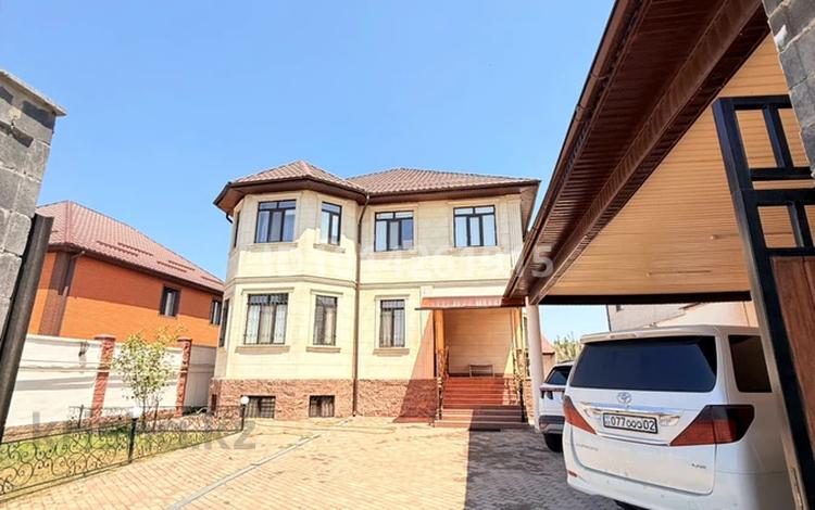 Жеке үй · 10 бөлме · 450 м² · 8 жүзд., Уалиханова 34, бағасы: 150 млн ₸ в  — фото 2