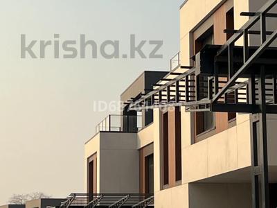Отдельный дом • 6 комнат • 285 м² • 3 сот., мкр Таусамалы за 137 млн 〒 в Алматы, Наурызбайский р-н