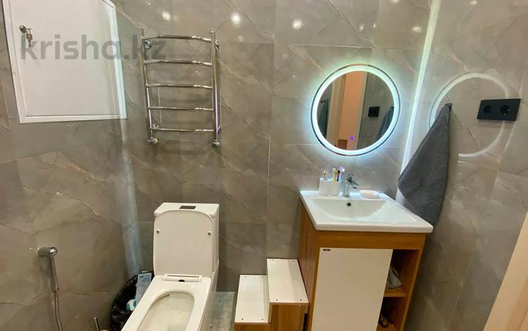 2-бөлмелі пәтер · 62.7 м² · 15/16 қабат, 16-ш/а. 85, бағасы: 26.8 млн ₸ в Актау, 16-й мкр  — фото 14