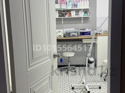 Салоны красоты · 200 м² за 1 млн ₸ в Актау, 19-й мкр