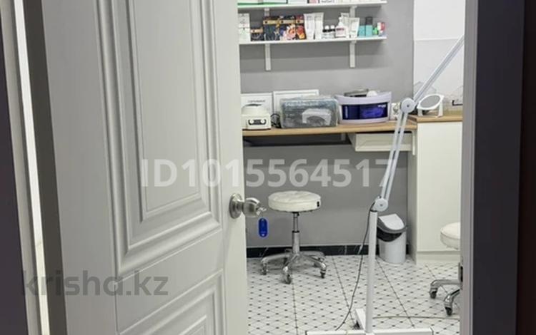 Салоны красоты · 200 м² за 1 млн ₸ в Актау, 19-й мкр — фото 2