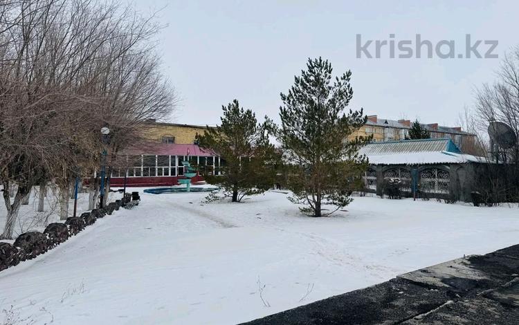 Свободное назначение, общепит, салоны красоты, развлечения · 1720 м² за 160 млн ₸ в Шахтинске — фото 2