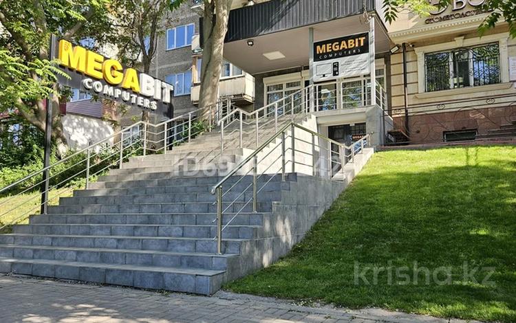 Свободное назначение, офисы, магазины и бутики, салоны красоты, медцентры и аптеки, образование, кабинеты и рабочие места · 95 м² за 650 000 〒 в Шымкенте, Енбекшинский р-н — фото 30