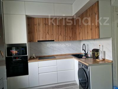 4-комнатная квартира · 102 м² · 5/5 этаж, Шашубая Кошкарбаева 18 за 300 000 〒 в Балхаше