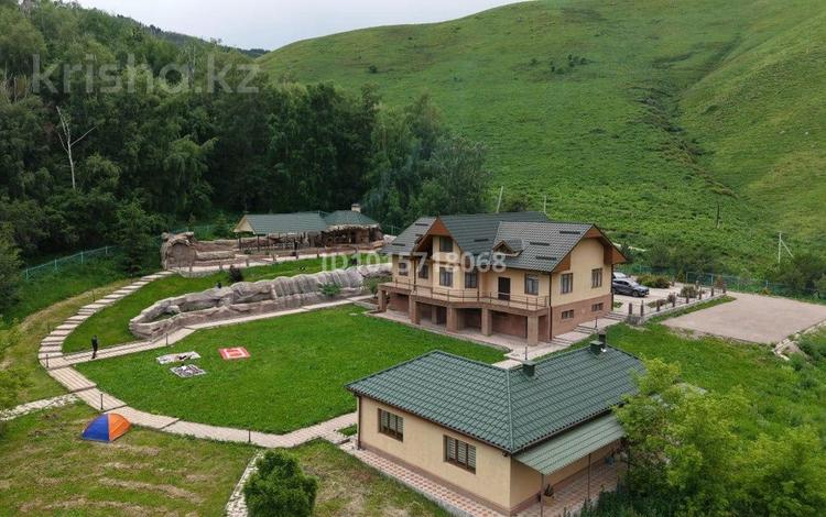 Дом · 9 комнат · 350 м², Верхняя Каскеленская трасса 1/3 — Кок Тау за 200 000 ₸ — фото 2