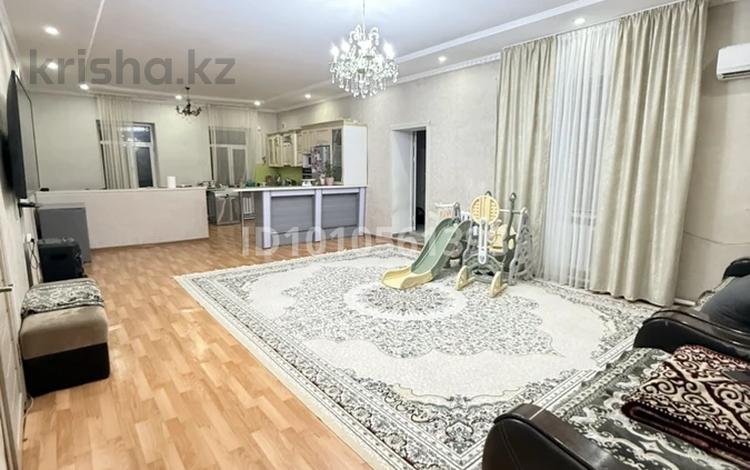Жеке үй · 5 бөлме · 300 м², Валиханова 25 — Исаева, бағасы: 85 млн ₸ в Жезказгане — фото 2