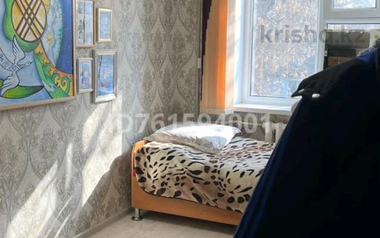 3-комнатная квартира · 56 м² · 2/2 этаж, Ешнияз Сал 3/8 3/8 — Рустем маркет за 7.5 млн 〒 в  — фото 2