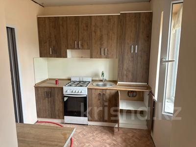 Жеке үй · 3 бөлме · 80 м² · 6 жүзд., Қазак радиосы 2 — Бозарык, бағасы: 100 000 ₸ в Шымкенте