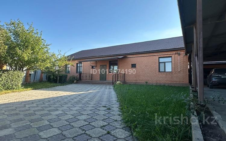 Жеке үй · 7 бөлме · 450 м² · 10 жүзд., Алмагүл ш/а., Карашунгил — Елшибек, бағасы: 80 млн ₸ в Атырау, мкр. Алмагуль — фото 2