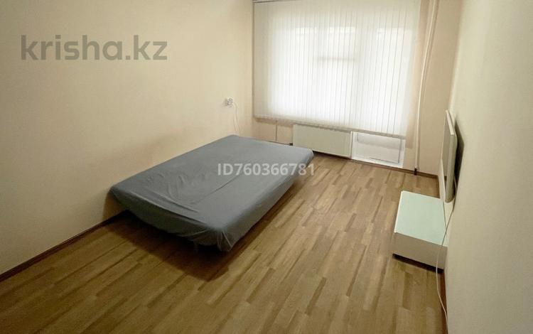 2-комнатная квартира · 56 м² · 1/9 этаж, мкр 12 62 за 135 000 〒 в Актобе — фото 27