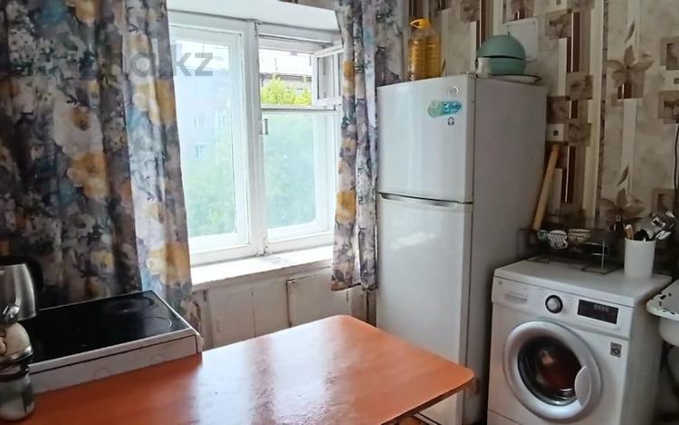 3-комнатная квартира · 62 м² · 3/5 этаж, Севастопольская 18 за 19.8 млн ₸ в Семее — фото 2