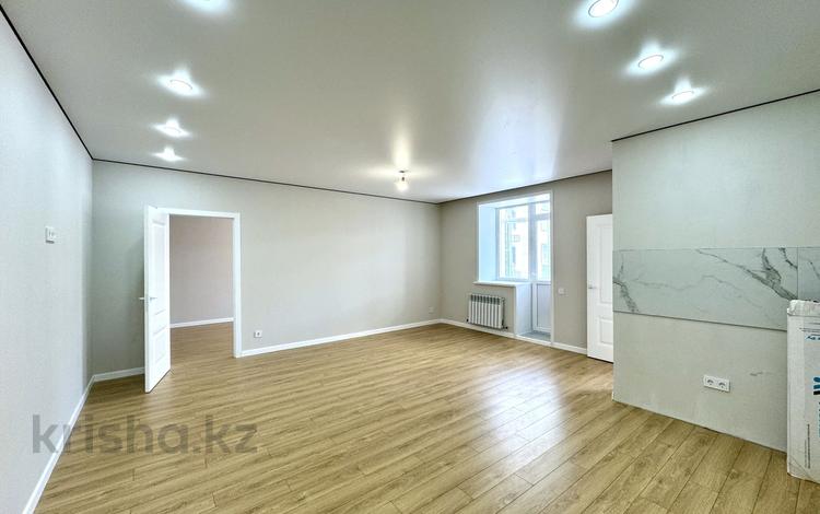 3-комнатная квартира · 64.2 м² · 10/12 этаж, Бухар жырау 32 за 44.5 млн ₸ в Астане, Есильский р-н — фото 2