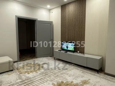 2-бөлмелі пәтер · 90 м² · 9/9 қабат, Абая, бағасы: 17 000 ₸ в Атырау