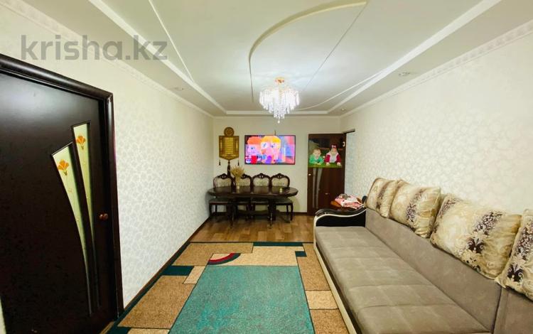 3-комнатная квартира · 57 м² · 1/5 этаж, Майкудук, 12й микрорайон 16 за 12.5 млн ₸ в Караганде, Алихана Бокейханова р-н — фото 5
