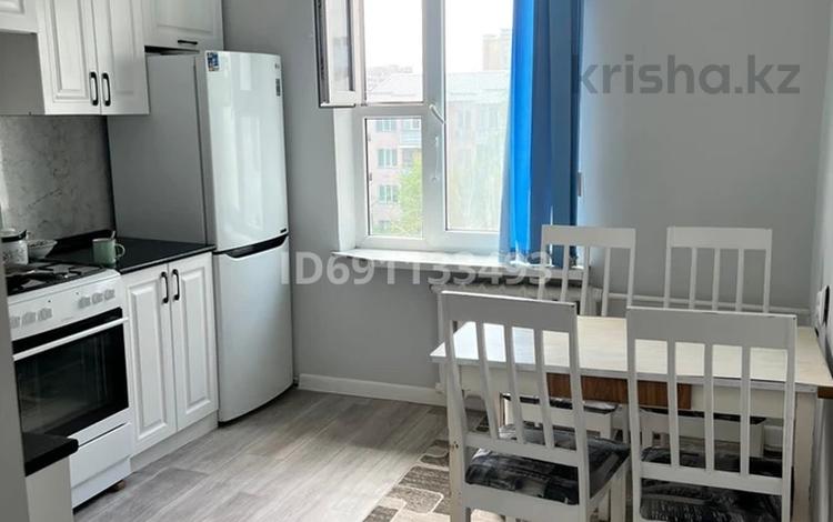 2 комнаты, 25 м², мкр Аксай-4 71 — Саина Улугбека за 50 000 〒 в Алматы, Ауэзовский р-н — фото 3