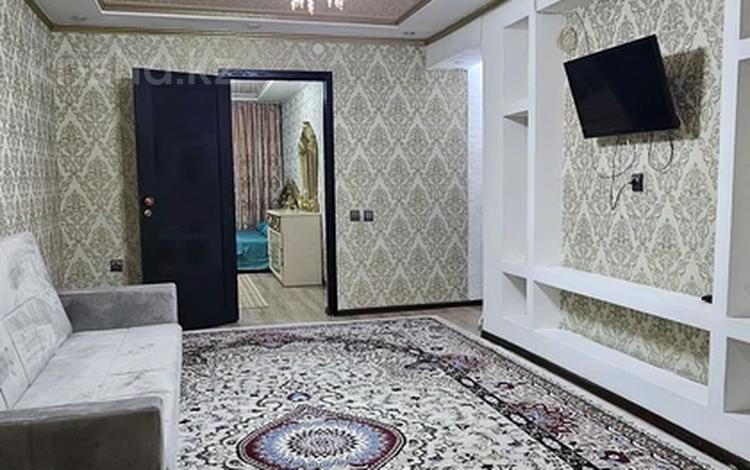 2-бөлмелі пәтер · 60 м² · 4/5 қабат, Момышулы 20 — Желтоксан, бағасы: 15 000 ₸ в Шымкенте, Аль-Фарабийский р-н — фото 2