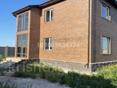 Жеке үй · 8 бөлме · 277 м² · 10 жүзд., Үркер, Ер тостик- Мади 20, бағасы: 67 млн ₸ в Астане, Нура р-н