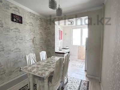 3-бөлмелі пәтер · 70 м² · 4/5 қабат, 27-ш/а. 17, бағасы: 19 млн ₸ в Актау, 27-й мкр