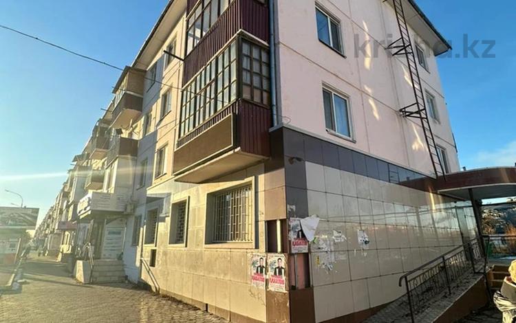 3-комнатная квартира, 60 м², 1/4 этаж, Абая 157