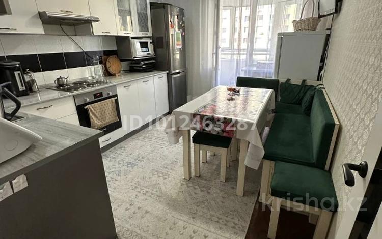 3-бөлмелі пәтер · 80 м² · 4/9 қабат, Рыскулбекова 16/2 — Классная и уютная, бағасы: 39 млн ₸ в Астане, Алматы р-н — фото 13