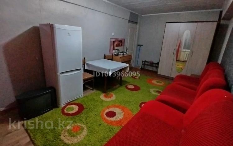 1-бөлмелі пәтер · 18 м² · 1/5 қабат, сатпаева 11 — кшт, бағасы: 6.2 млн ₸ в Усть-Каменогорске, Ульбинский — фото 2