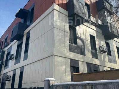 3-бөлмелі пәтер · 60 м² · 3/3 қабат, мкр Рахат 22, бағасы: 27 млн 〒 в Алматы, Наурызбайский р-н