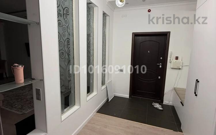 3-комнатная квартира · 110 м² · 14/18 этаж, Туркестан — Абу Дабиге қарама қарсы за 500 000 ₸ в Астане, Есильский р-н — фото 2