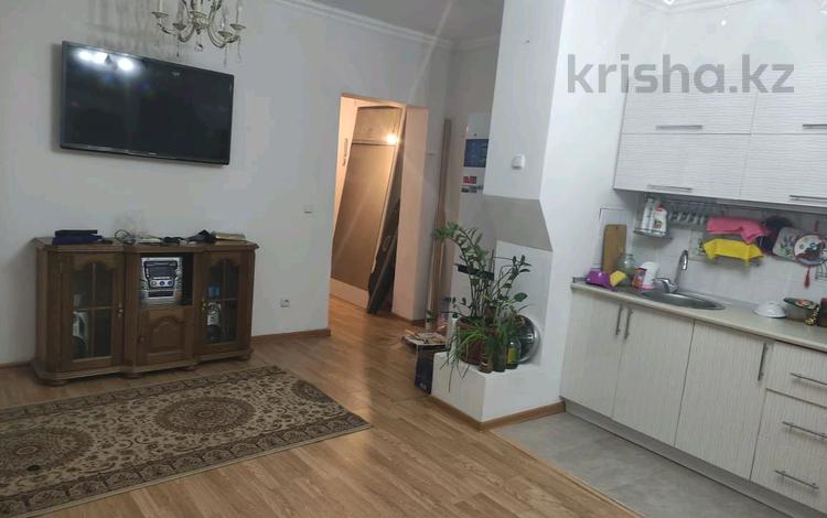 3-комнатная квартира, 90 м², 4/18 этаж помесячно, Розыбакиева 289/2 — Аль-фараби