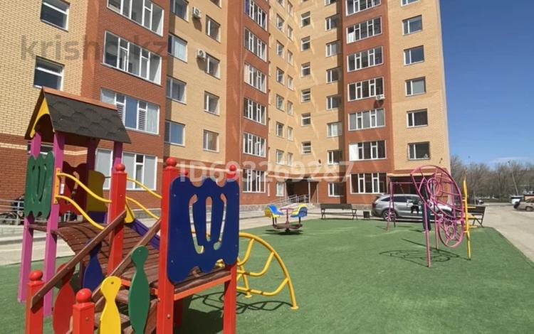 3-комнатная квартира, 87 м², 8/10 этаж, Муканова 21/3 — Рядом баня “Қызыл жар” за 35.5 млн 〒 в Караганде, Казыбек би р-н — фото 17