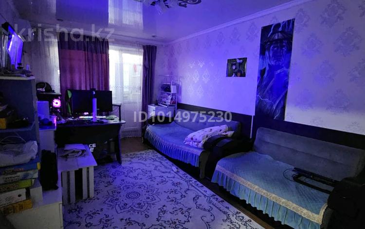 1-комнатная квартира · 29.5 м² · 5/5 этаж, Джалиля 3 — Находится возле кафе "Звезда", шестой мкр. за ~ 7.8 млн ₸ в Жезказгане — фото 2