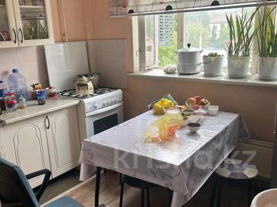 1-бөлмелі пәтер · 37 м² · 4/5 қабат, Мамыр-1 ш/а. 3, бағасы: 25.7 млн ₸ в Алматы, Ауэзовский р-н