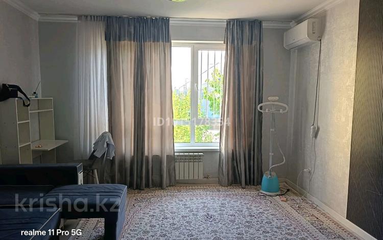 2-комнатная квартира · 67.5 м², мкр Аккент 5 за 280 000 ₸ в Алматы, Алатауский р-н — фото 2