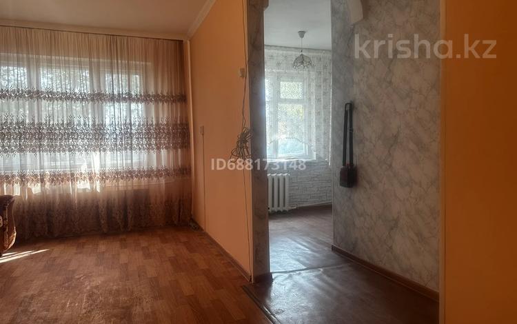 2-комнатная квартира, 45 м², 1/4 этаж, Пушкина 1