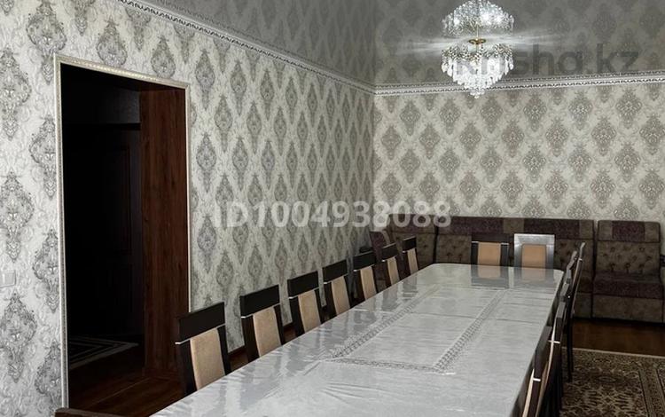 Отдельный дом · 6 комнат · 210 м² · 10 сот., Мәңгілік ел 75 — В начале 15 микрорайона за 60 млн ₸ в Таразе — фото 2