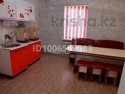 Отдельный дом · 4 комнаты · 74 м² · 96 сот., Маметова — Между Асылбекова и Абая за 35 млн 〒 в Жезказгане