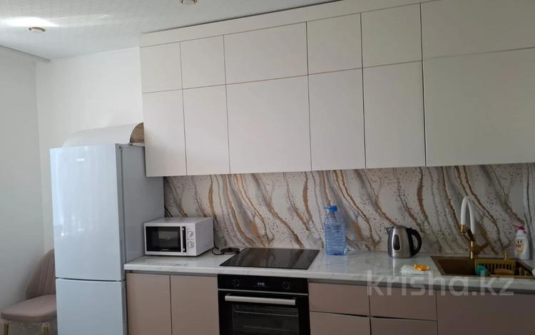 1-комнатная квартира · 45 м² · 14/24 этаж, Абая 10/2 за 230 000 ₸ в Астане, Сарыарка р-н — фото 2