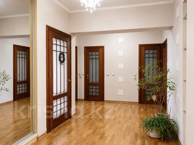 4-комнатная квартира · 109.5 м² · 5/5 этаж, Тулебаева за 142 млн ₸ в Алматы, Медеуский р-н
