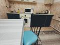 1-комнатная квартира · 50 м², Ауезов 48 за 100 000 ₸ в Атырау, мкр Жилгородок — фото 4